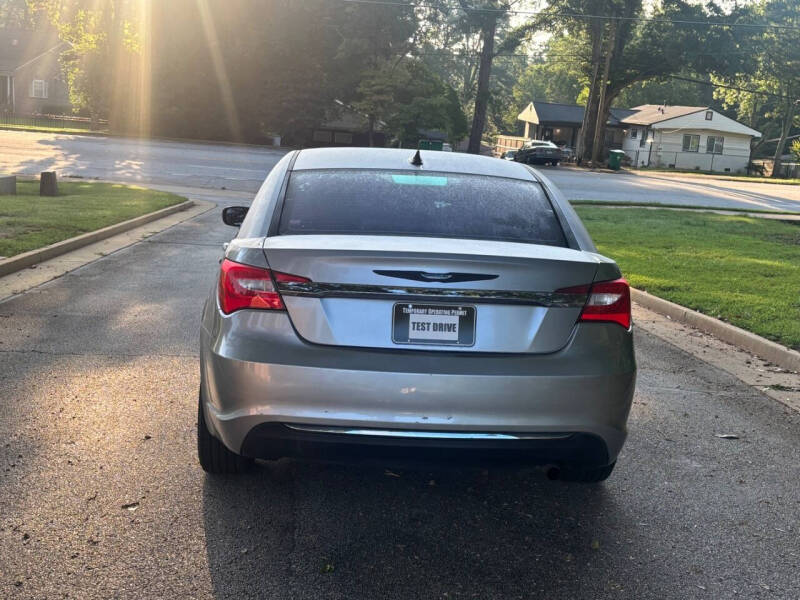 2014 Chrysler 200 LX