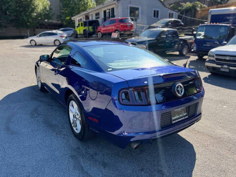 2014 Ford Mustang V6