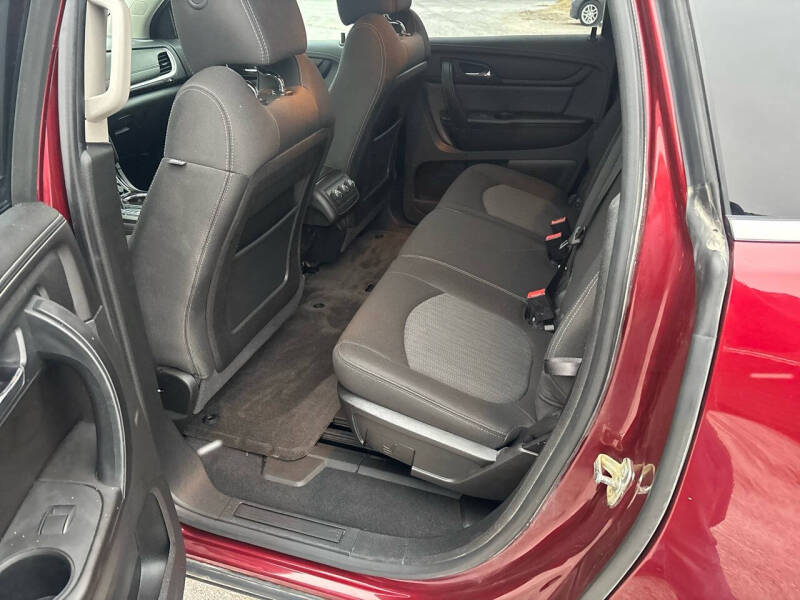 2017 Chevrolet Traverse LT