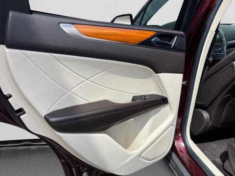 2016 Lincoln MKC Reserve