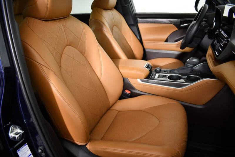 2020 Toyota Highlander Platinum