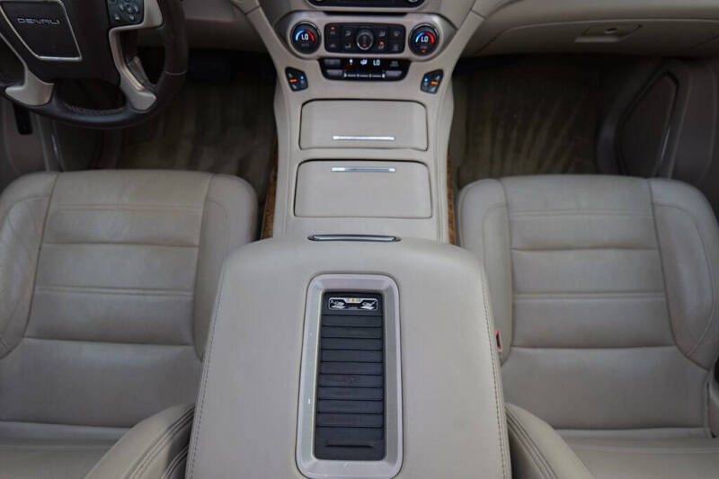 2015 GMC Yukon Denali