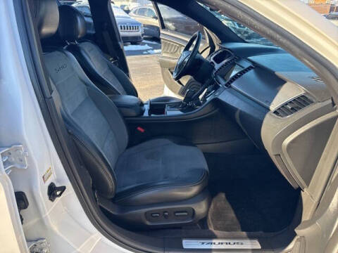 2017 Ford Taurus SHO