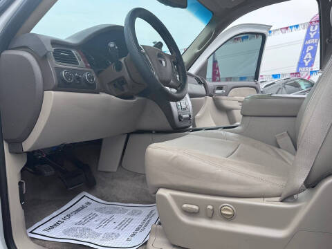 2011 GMC Yukon XL SLT