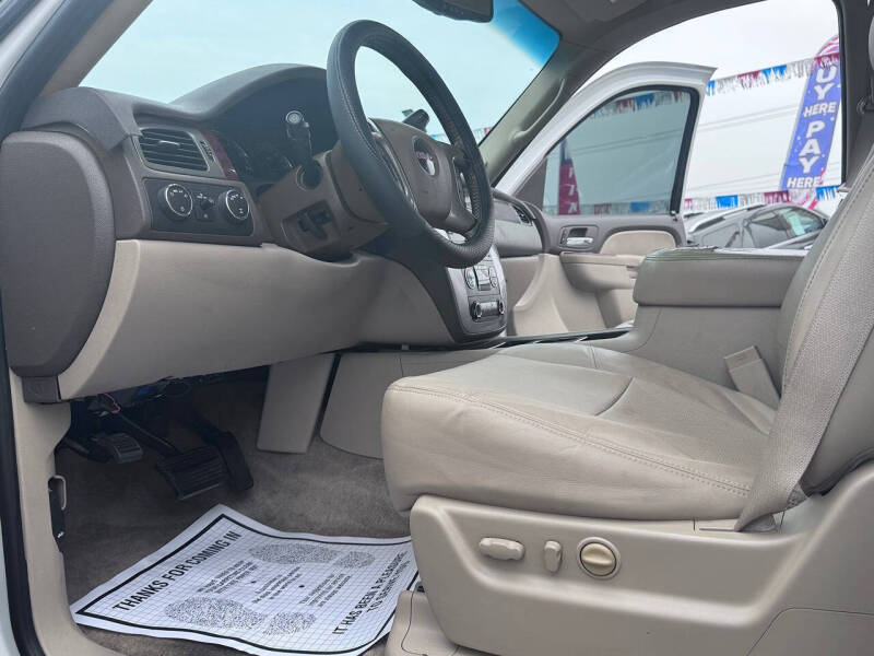 2011 GMC Yukon XL SLT