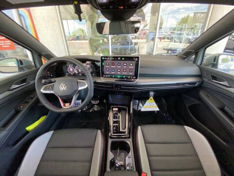 2025 Volkswagen Golf GTI Autobahn