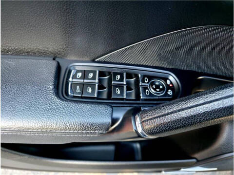 2017 Porsche Cayenne Platinum Edition