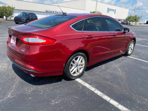 2015 Ford Fusion SE