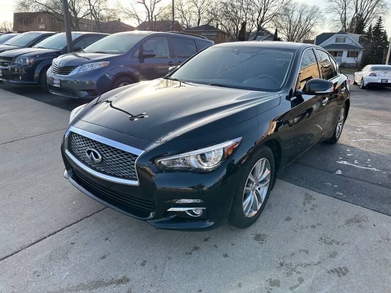 2017 Infiniti Q50 for sale at AM AUTO SALES LLC in Milwaukee WI