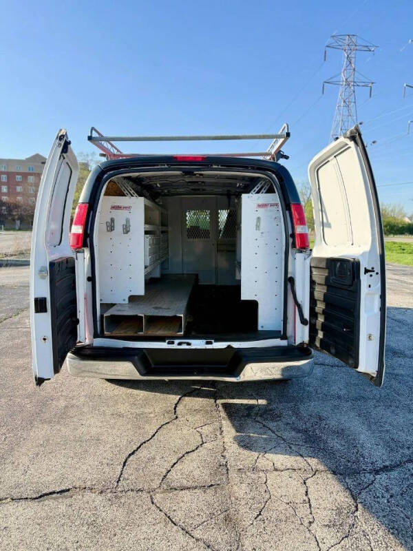 2017 GMC Savana 2500