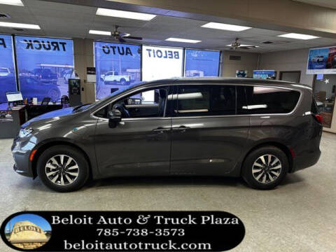 2023 Chrysler Pacifica Plug-In Hybrid for sale at BELOIT AUTO & TRUCK PLAZA INC in Beloit KS