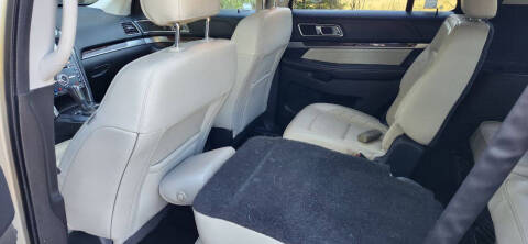 2017 Ford Explorer Platinum