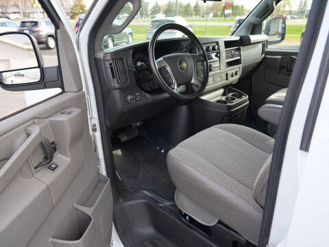 2017 Chevrolet Express LS 2500