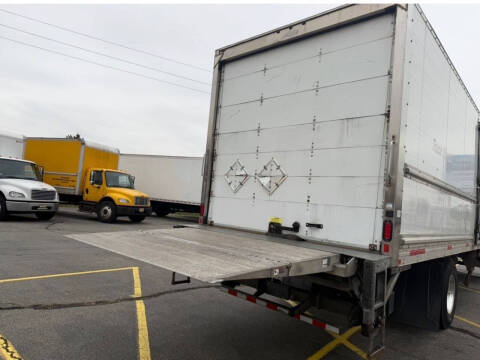 2019 Freightliner M2 106