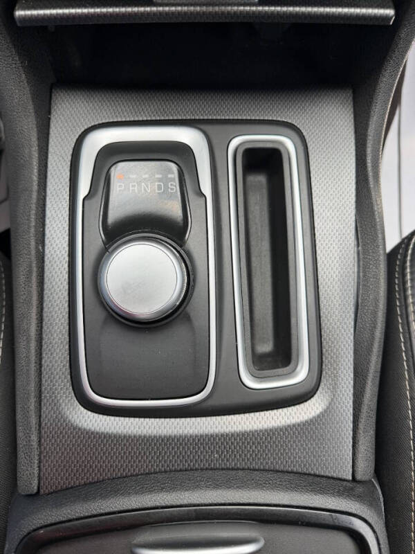 2016 Chrysler 300 S