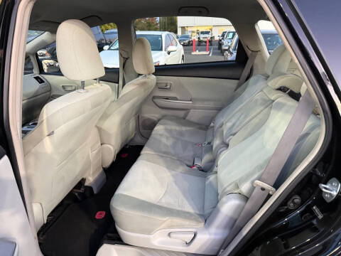 2012 Toyota Prius v Two