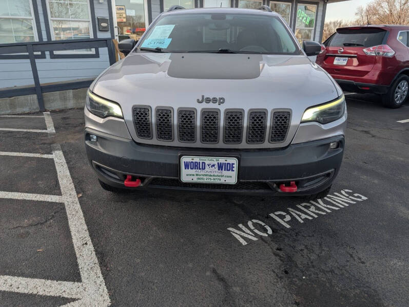 2019 Jeep Cherokee Trailhawk