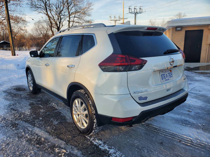 2018 Nissan Rogue SV