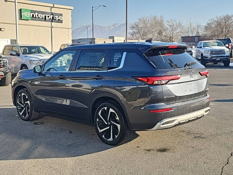 2025 Mitsubishi Outlander PHEV SE