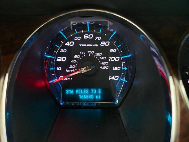 2012 Ford Taurus SEL