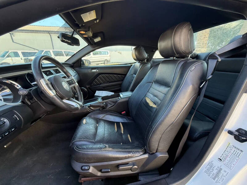 2012 Ford Mustang V6 Premium