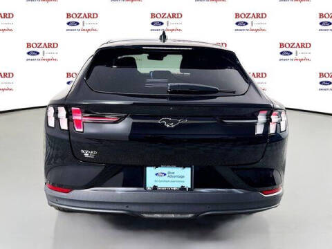 2022 Ford Mustang Mach-E Select