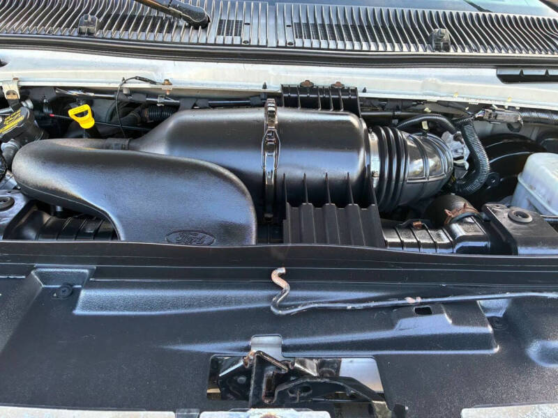 2013 Ford E-Series E-350 SD XLT