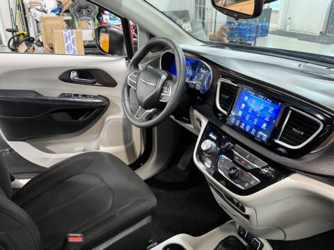 2017 Chrysler Pacifica Touring