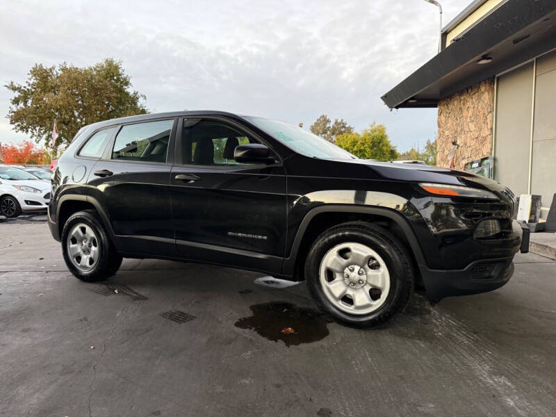 2014 Jeep Cherokee Sport