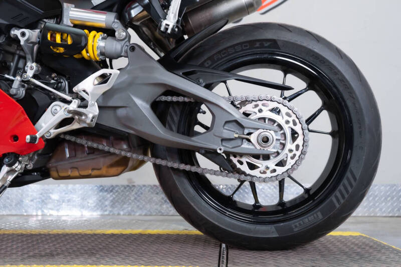 2026 Ducati Panigale V2