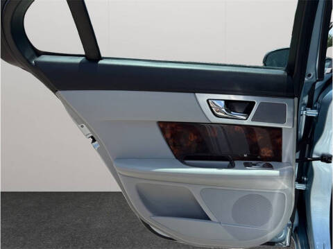 2012 Jaguar XF