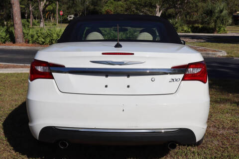 2012 Chrysler 200 Touring