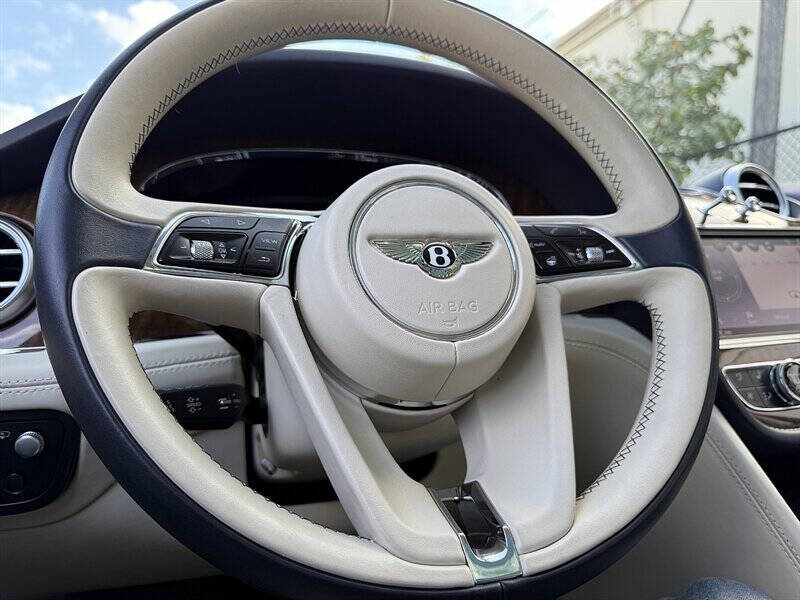 2018 Bentley Bentayga 35
