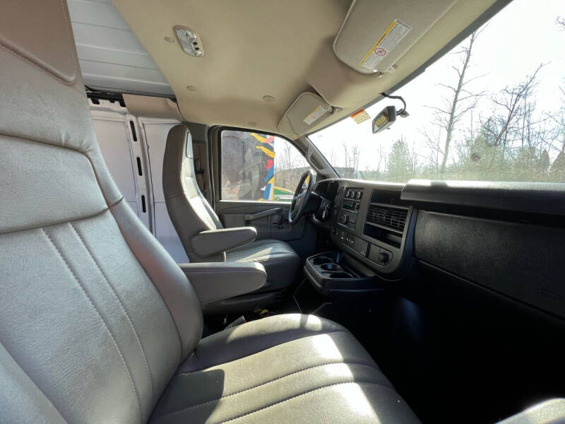 2020 Chevrolet Express 2500