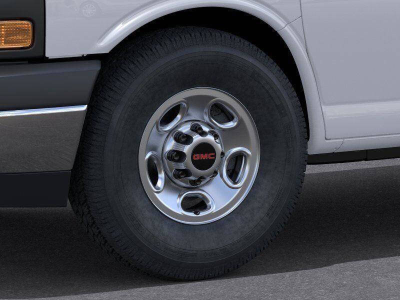 2026 GMC Savana 2500