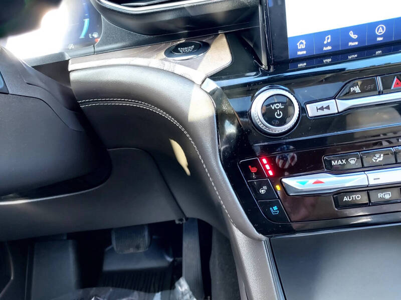 2024 Ford Explorer Platinum