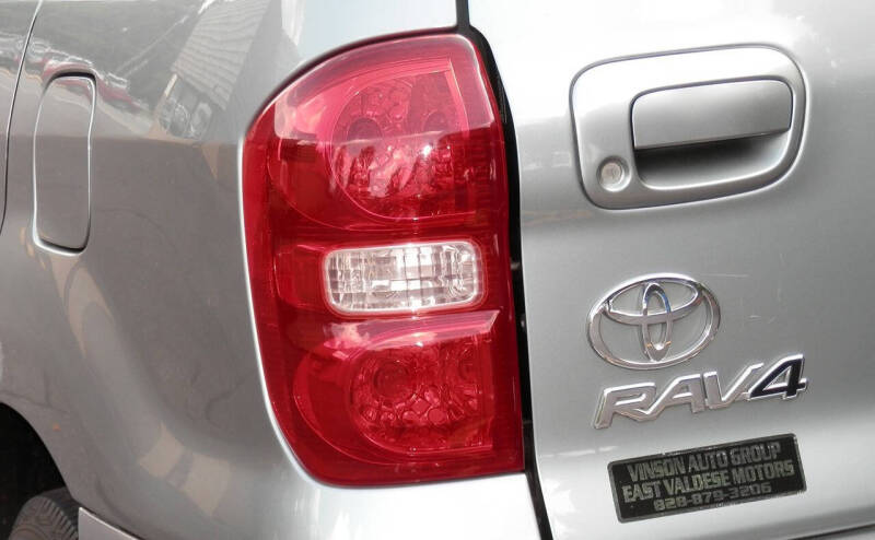 2005 Toyota RAV4
