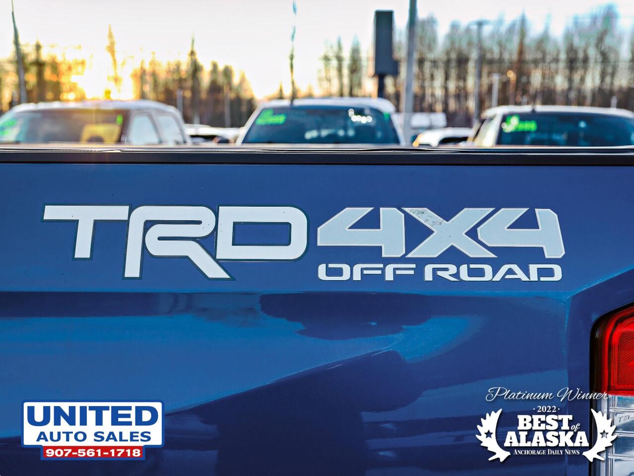 2017 Toyota Tundra Platinum 4x4 4dr CrewMax Cab Pickup SB (5.7L V8) 77