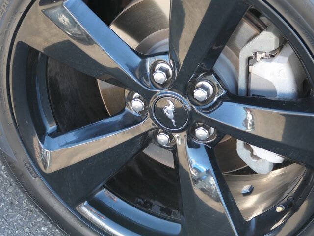 2022 Ford Mustang EcoBoost