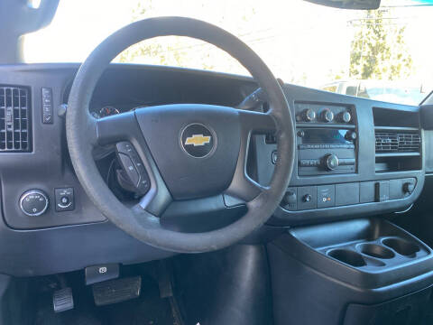 2016 Chevrolet Express LT 2500