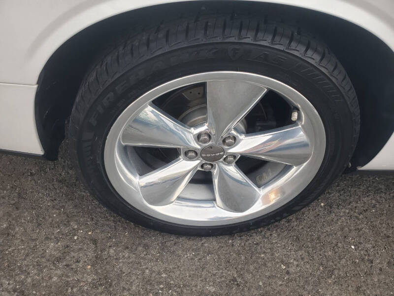 2015 Dodge Challenger R/T Plus