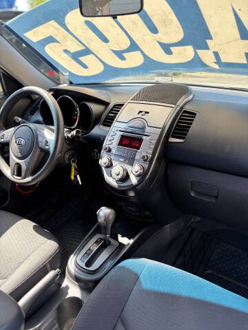 2010 Kia Soul +