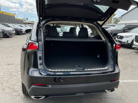 2017 Lexus NX 200t