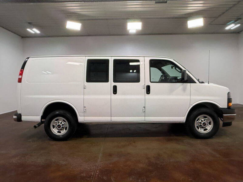 2024 GMC Savana 2500