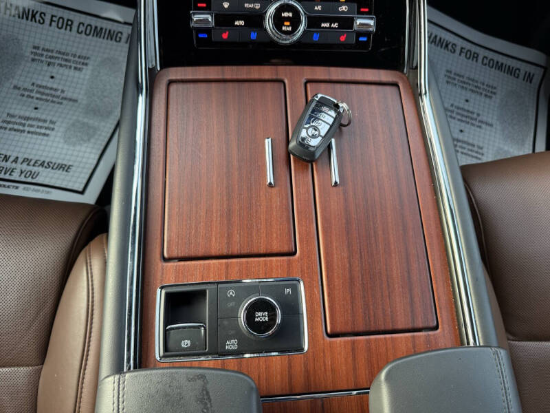 2023 Lincoln Navigator Reserve