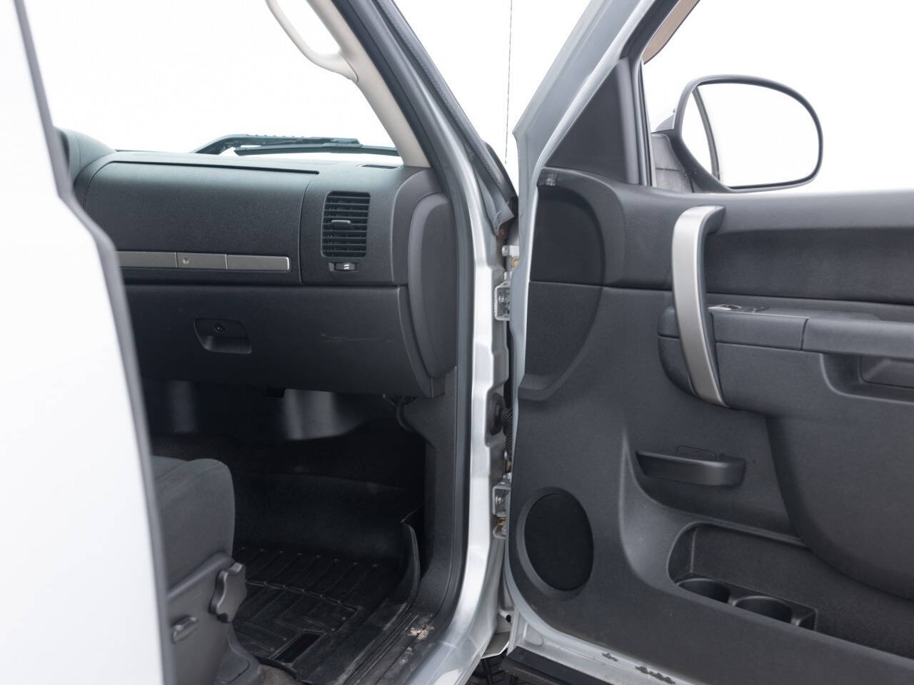 Used Car 2013 Gmc Sierra 1500  Sle 4x4 4dr Extended Cab 6.5 Ft. Sb For Sale Under $10,000 In Coal City, Illinois