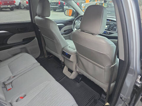 2014 Toyota Highlander LE