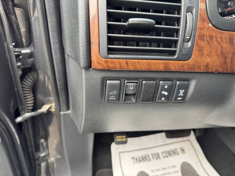 2011 Nissan Armada Platinum