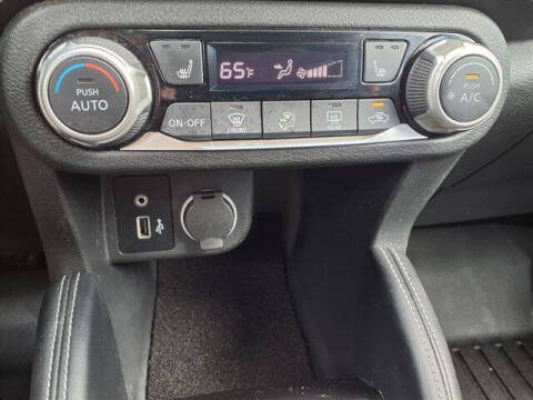 2019 Nissan Kicks SR