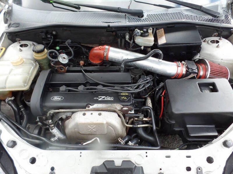 2004 Ford Focus ZX3